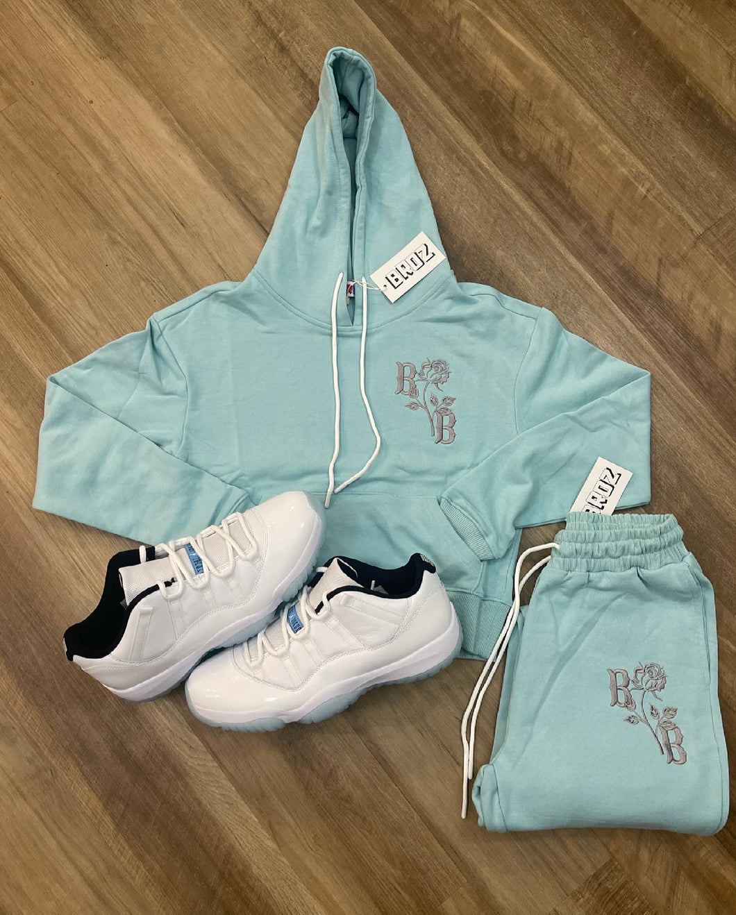 Mint Signature Jogging Suit